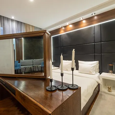 Onyx Luxury *